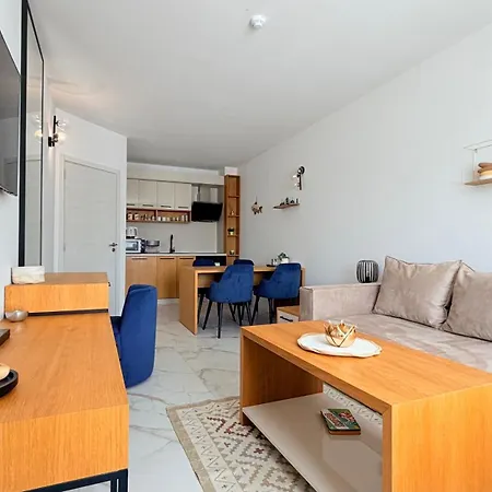 - Beachfront - Zlatna Kotva A60 Apartment Golden Sands