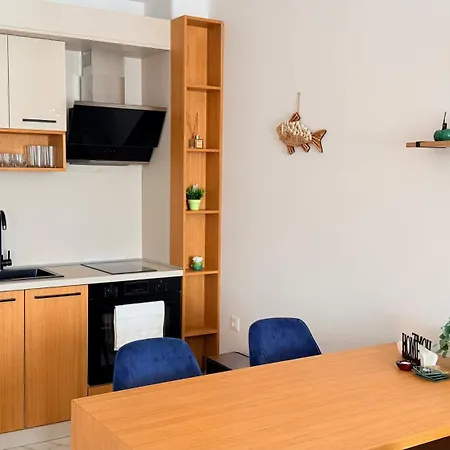 - Beachfront - Zlatna Kotva A60 Apartment *